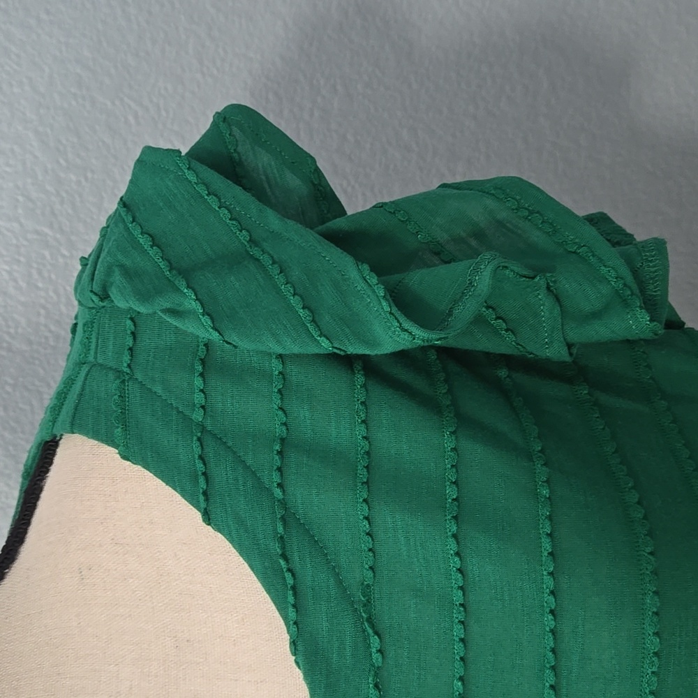 ANTHROPOLOGIE Double Ruffle Emerald Short Sleeve Blouse Top Rounded Neck Sz XL - Picture 4 of 11